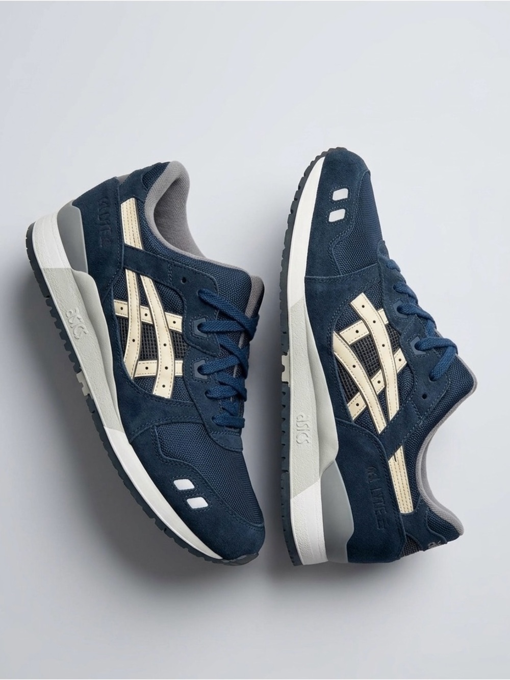 ASICS GEL-LYTE III sneakers in navy blue